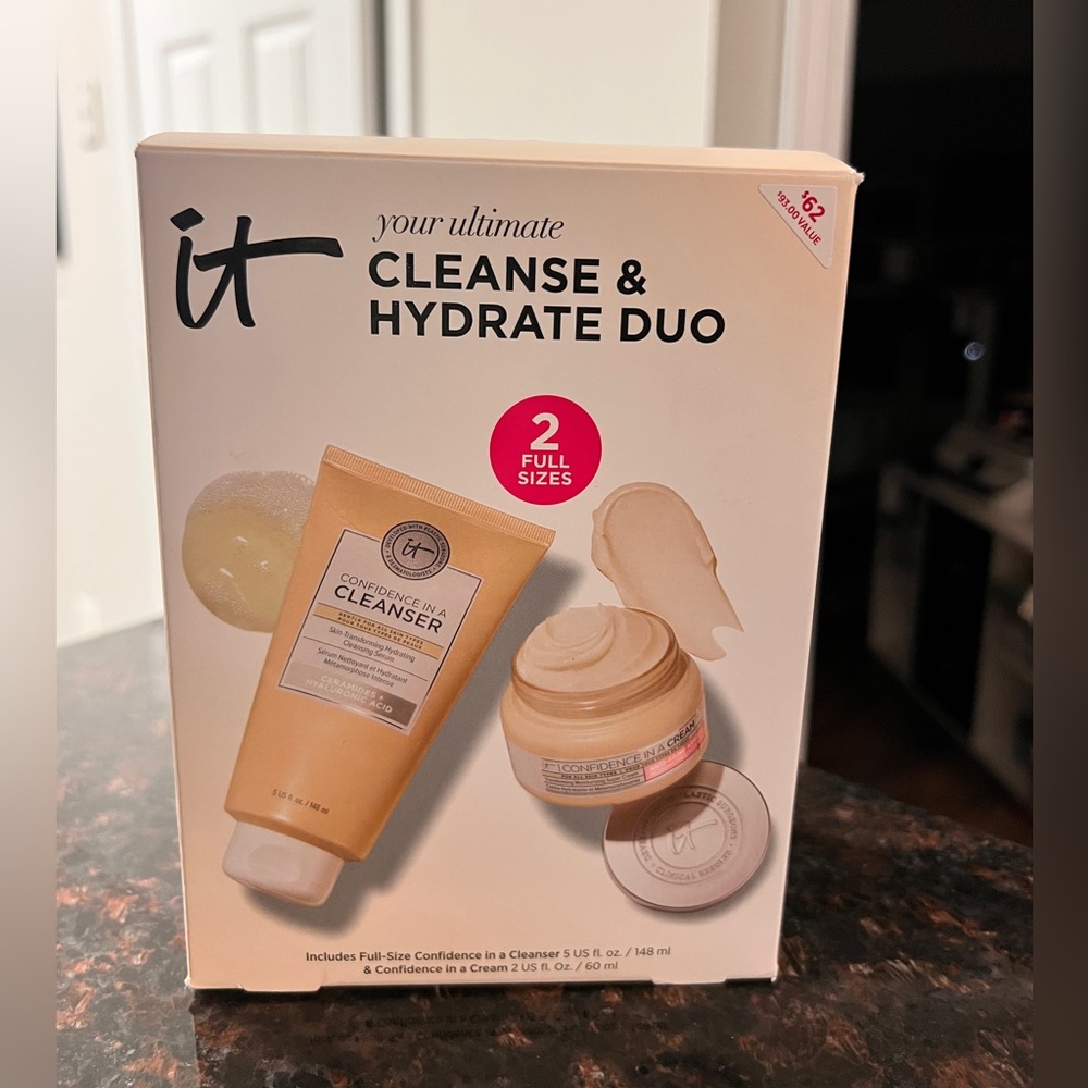IT Cosmetics 2-Pc. Cleanse & Hydrate Set, Full Size Cleanser & Cream - Picture 5 of 5